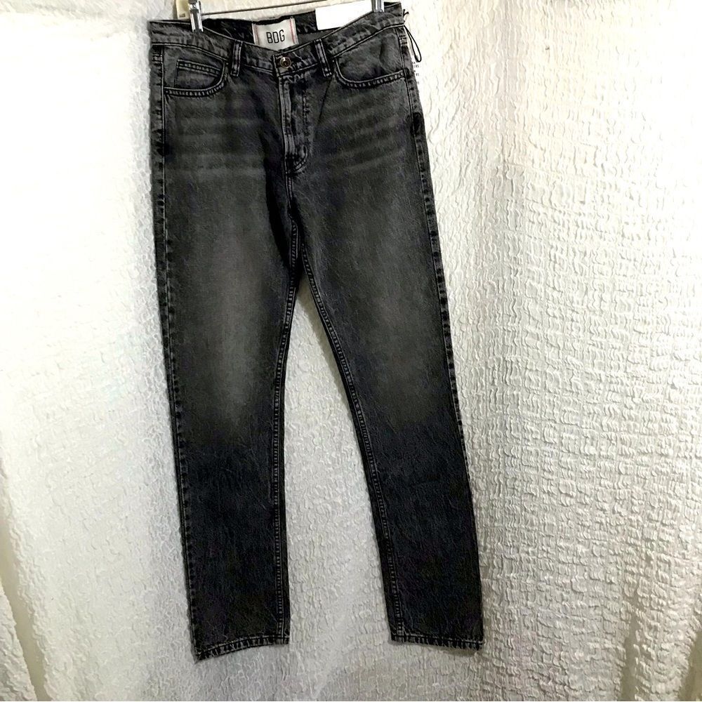 BDG Sneaker Stack Fit Acid Wash Size 30